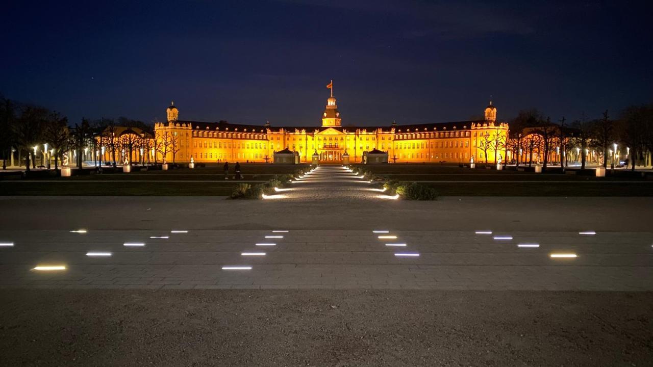 Hotel Am Markt คาร์ลสรูเฮอ ภายนอก รูปภาพ