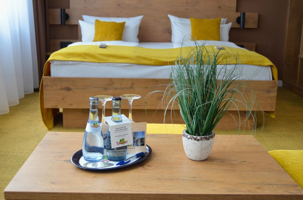 Hotel Am Markt คาร์ลสรูเฮอ ภายนอก รูปภาพ