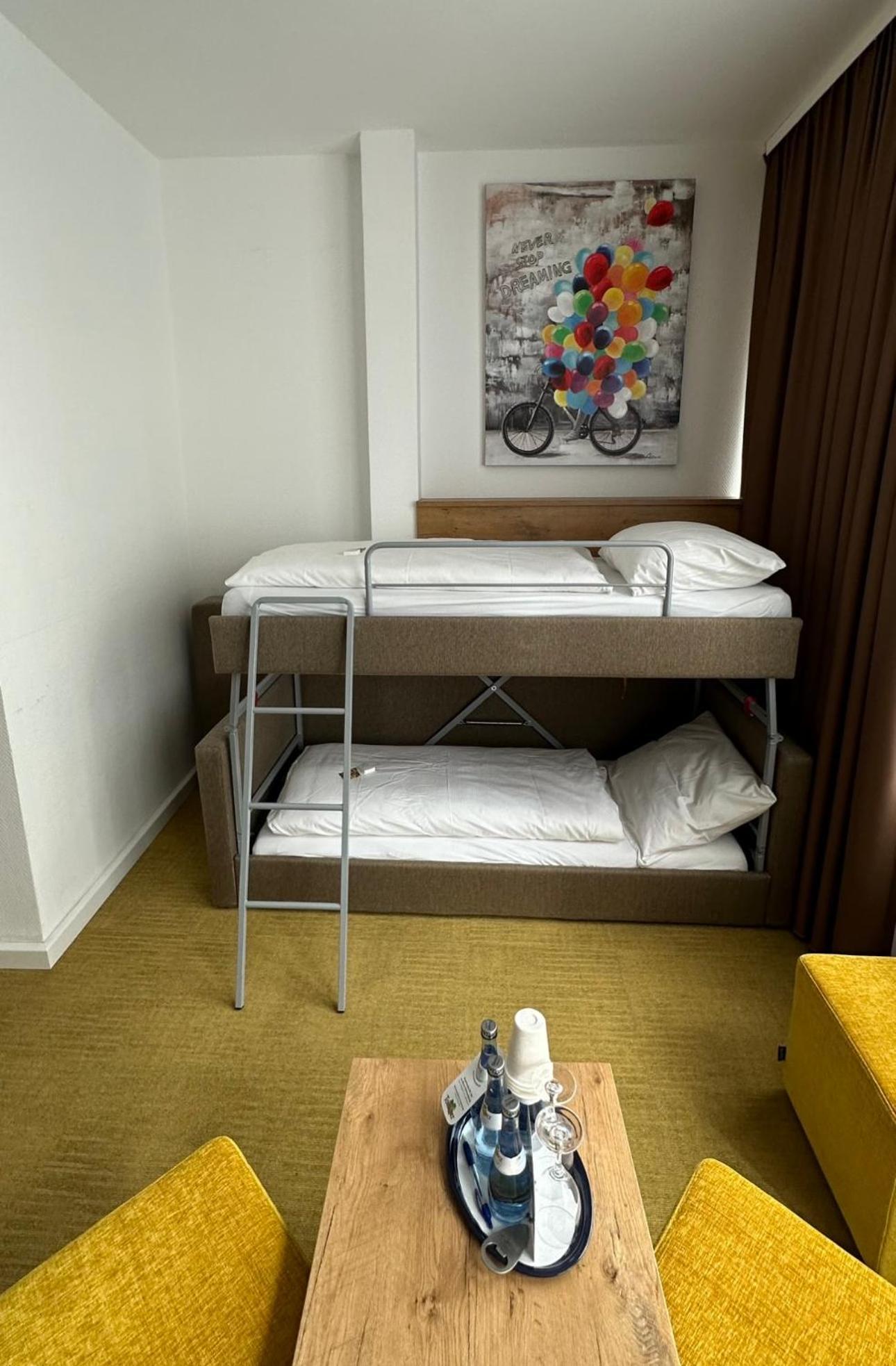 Hotel Am Markt คาร์ลสรูเฮอ ภายนอก รูปภาพ