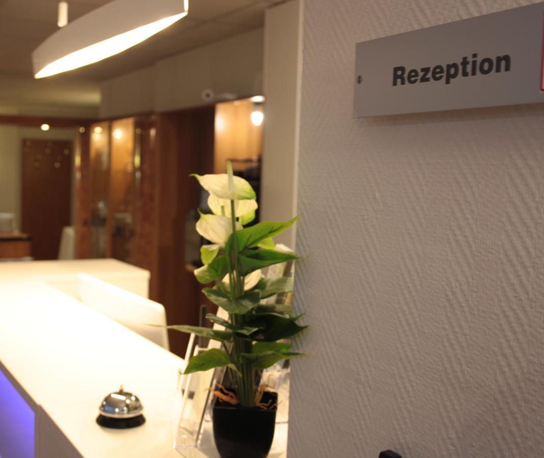 Hotel Am Markt คาร์ลสรูเฮอ ภายนอก รูปภาพ