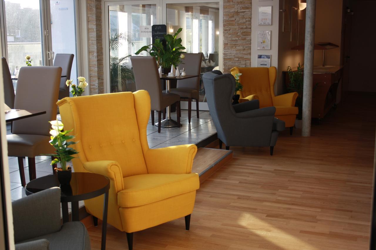 Hotel Am Markt คาร์ลสรูเฮอ ภายนอก รูปภาพ
