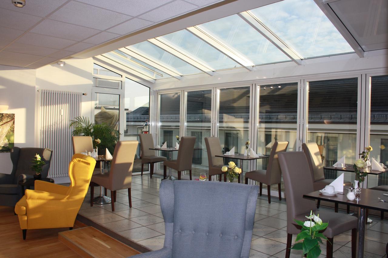 Hotel Am Markt คาร์ลสรูเฮอ ภายนอก รูปภาพ